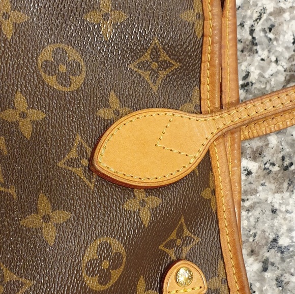 Authentic Louis Vuitton Neverfull - Picture 5 of 8